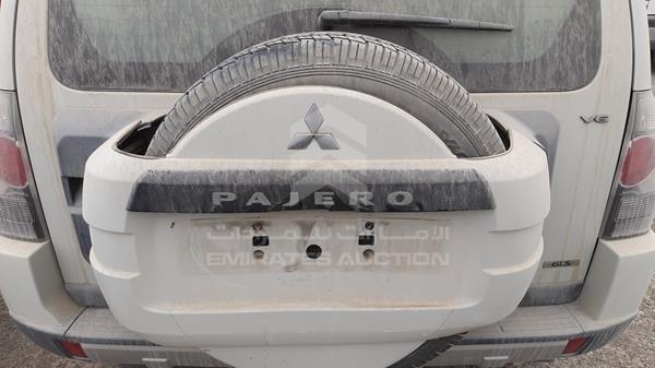 Photo 17 VIN: JMYMRV83W8J716383 - MITSUBISHI PAJERO 