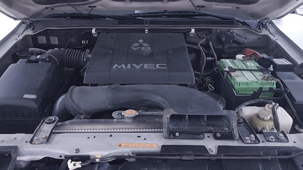 Photo 30 VIN: JMYMYV87W8J704241 - MITSUBISHI PAJERO 