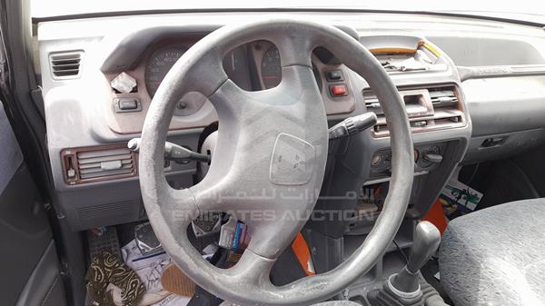 Photo 11 VIN: JMYONV230XJ000544 - MITSUBISHI PAJERO 