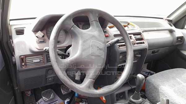 Photo 13 VIN: JMYONV230XJ000544 - MITSUBISHI PAJERO 