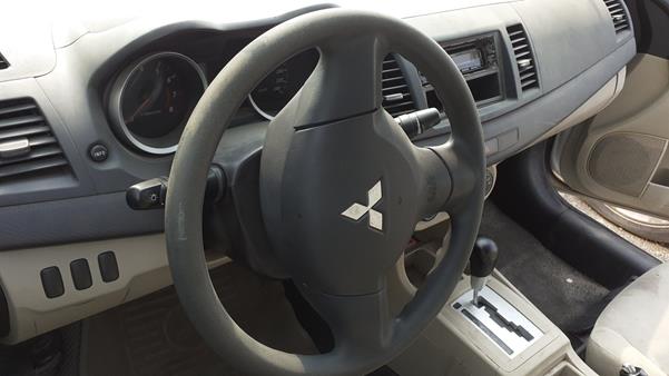 Photo 11 VIN: JMYSRCY1AFU709852 - MITSUBISHI LANCER 