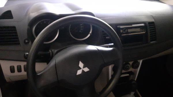 Photo 14 VIN: JMYSTCY4AGU730327 - MITSUBISHI LANCER 