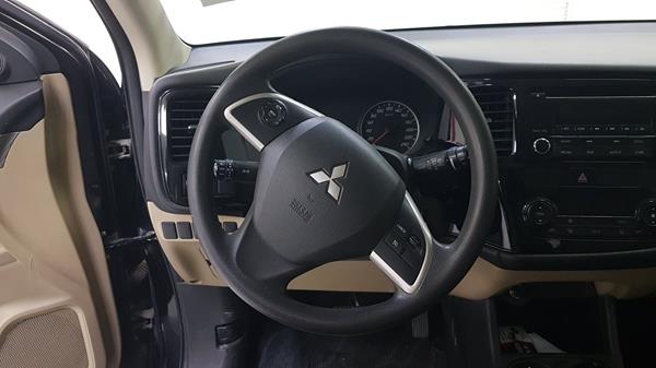 Photo 12 VIN: JMYXTGF3WFZ700501 - MITSUBISHI OUTLANDER 