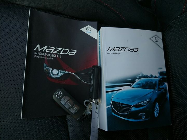 Photo 16 VIN: JMZBM622611327325 - MAZDA 3 