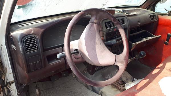 Photo 10 VIN: JN1ADGD2170505804 - NISSAN PICKUP 