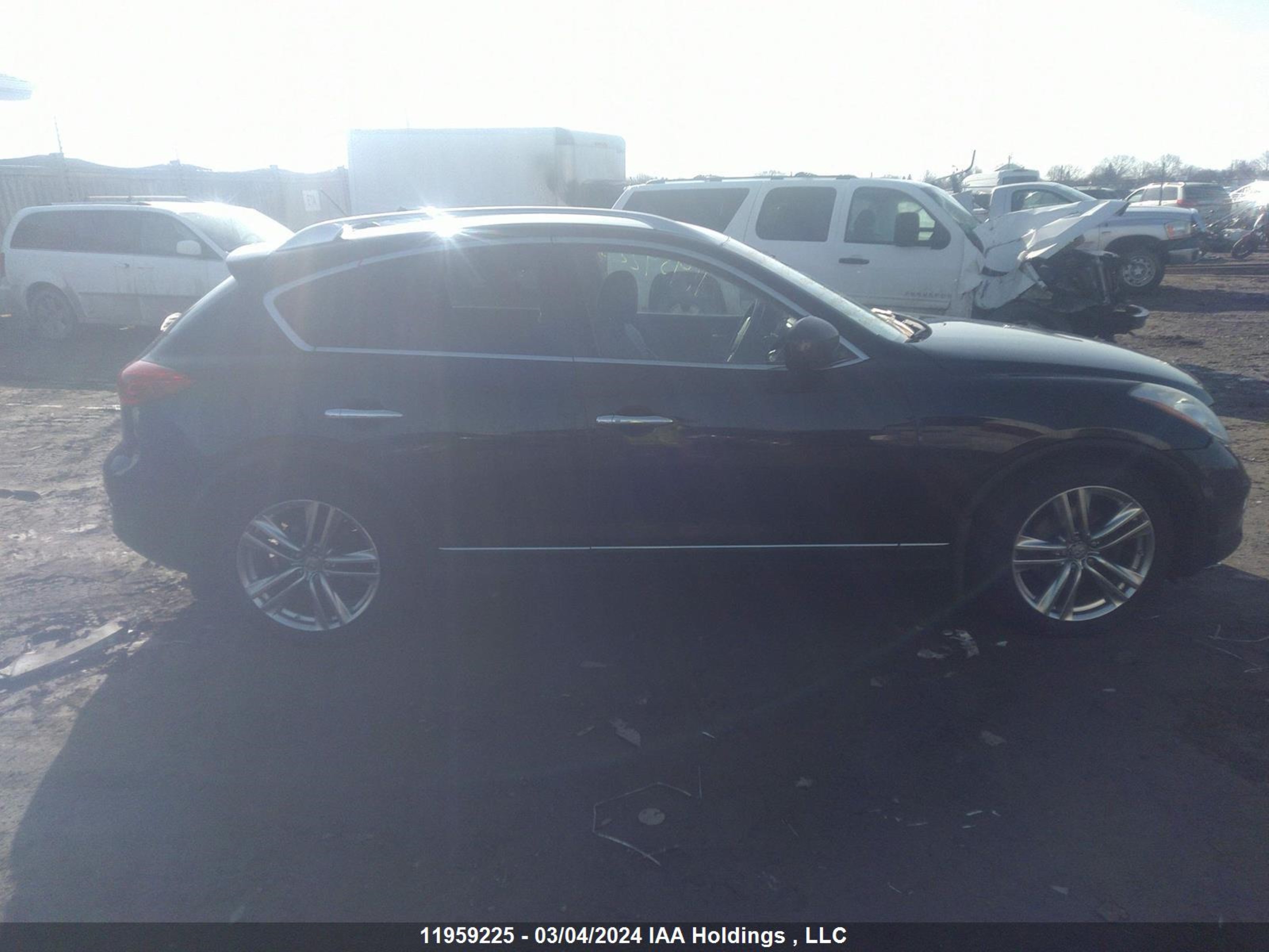 Photo 12 VIN: JN1AJ0HR1BM851792 - INFINITI EX 