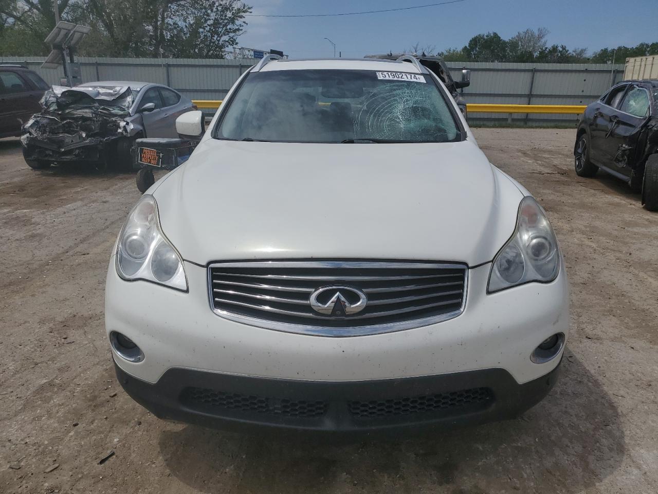 Photo 4 VIN: JN1AJ0HR2BM854877 - INFINITI EX 