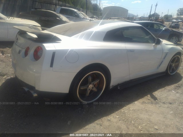 Photo 3 VIN: JN1AR5EF0EM270451 - NISSAN GT-R 