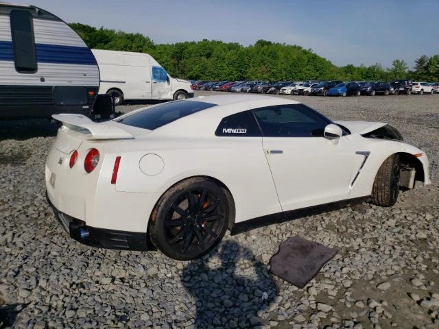 Photo 2 VIN: JN1AR5EF0FM280690 - NISSAN GT-R PREMI 