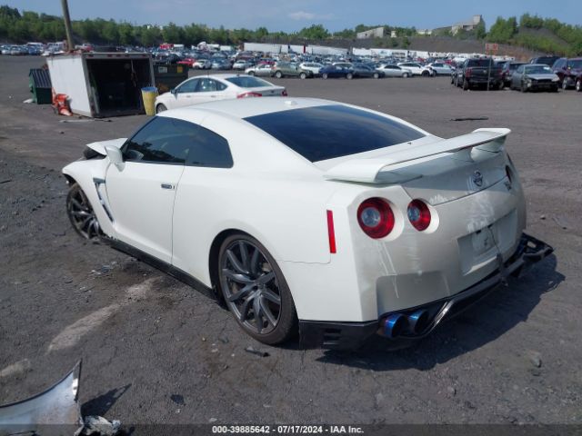 Photo 2 VIN: JN1AR5EF8FM280047 - NISSAN GT-R 