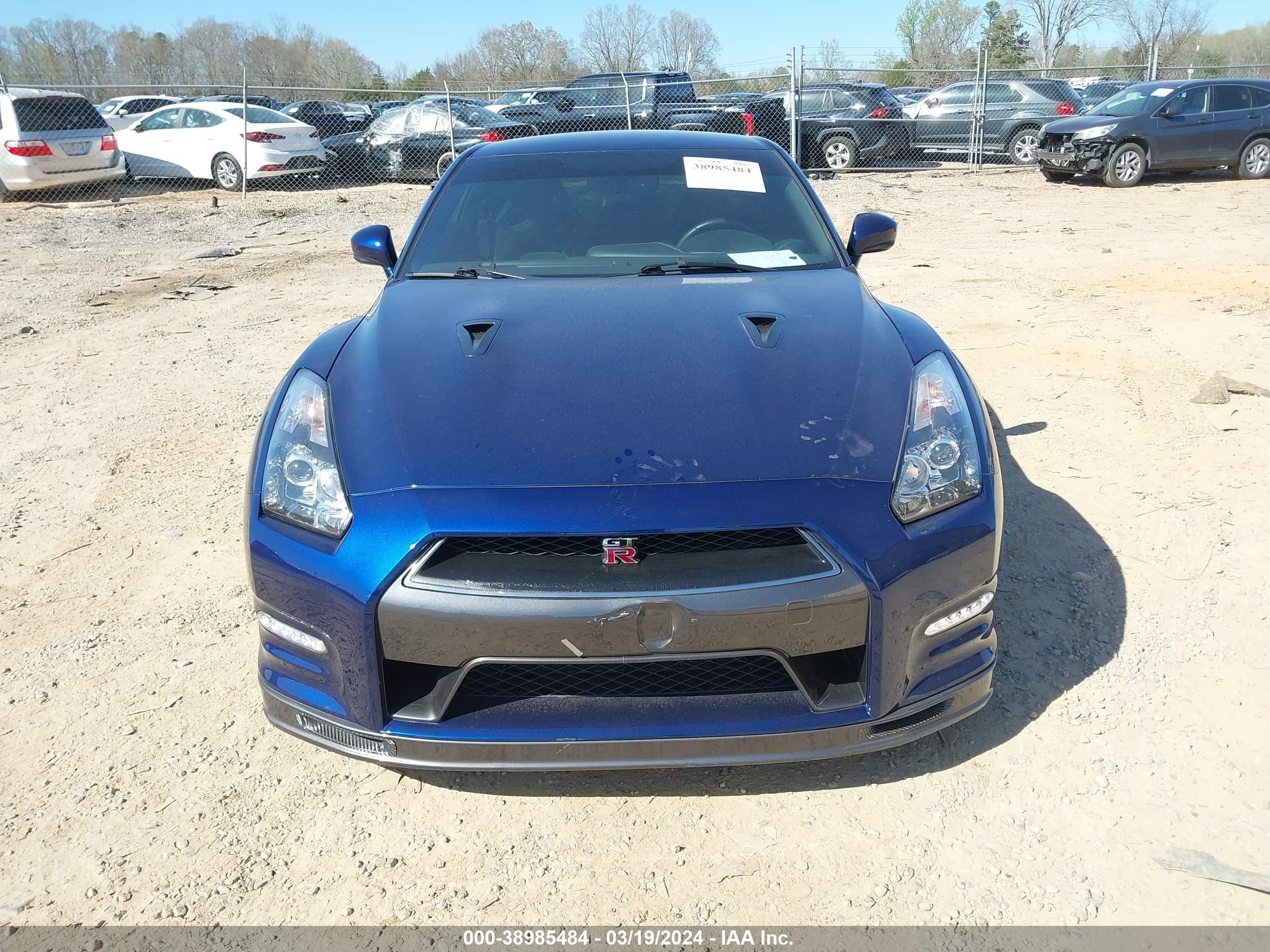 Photo 11 VIN: JN1AR5EG2EM110029 - NISSAN GT-R 