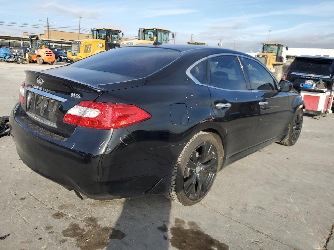 Photo 2 VIN: JN1AY1AP7CM530089 - INFINITI M 