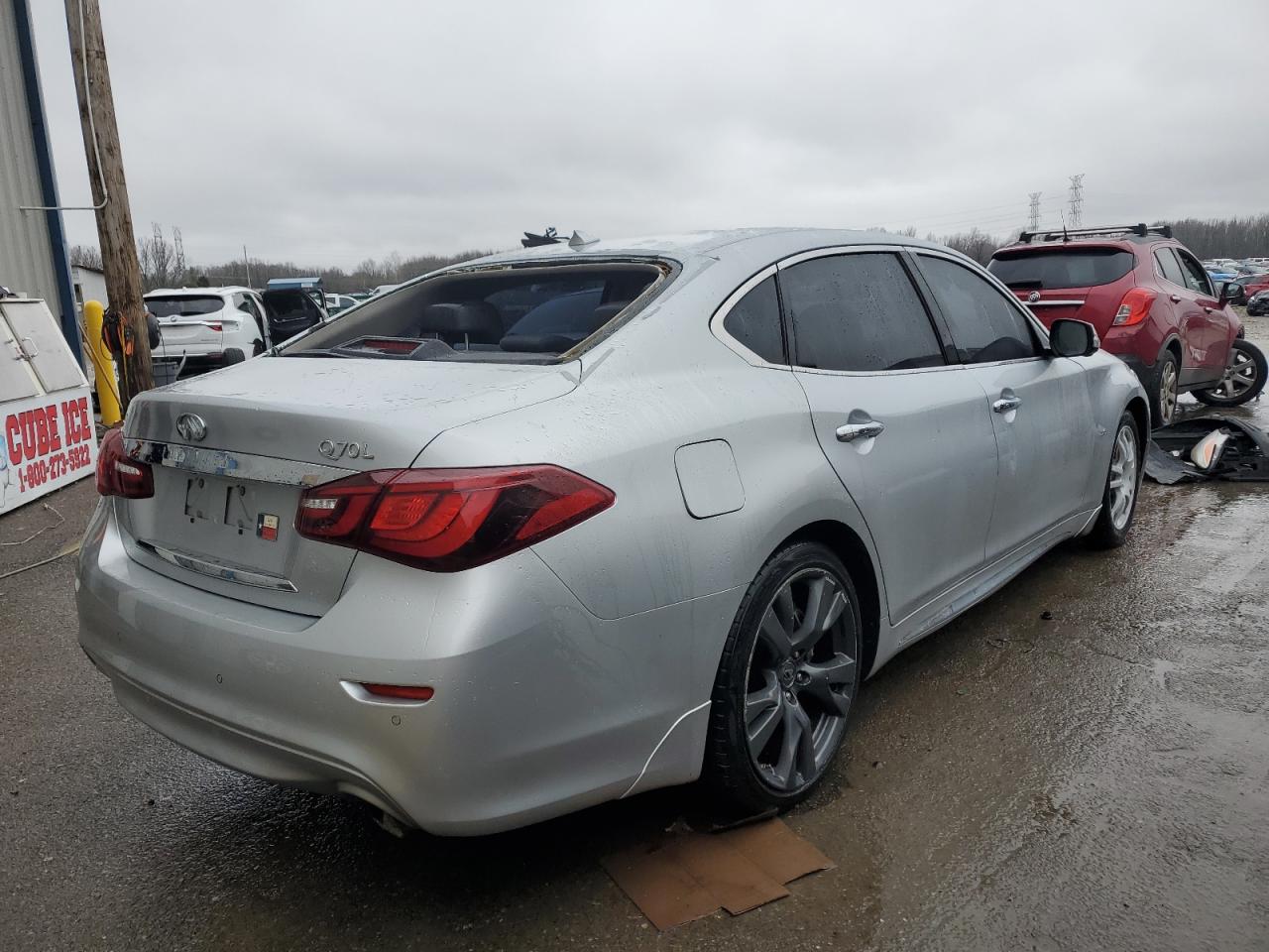 Photo 2 VIN: JN1AY1PP3HM130013 - INFINITI Q70 