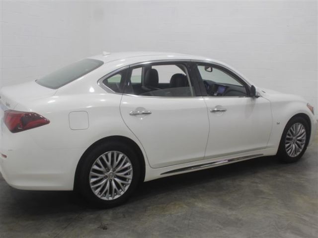 Photo 4 VIN: JN1AY1PP9FM170013 - INFINITI Q70L 