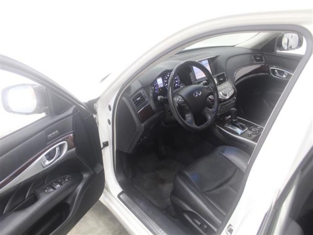 Photo 9 VIN: JN1AY1PP9FM170013 - INFINITI Q70L 