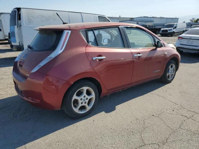 Photo 2 VIN: JN1AZ0CP1BT002444 - NISSAN LEAF SV 