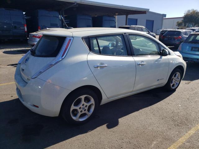 Photo 2 VIN: JN1AZ0CP2BT002260 - NISSAN LEAF SV 