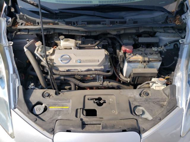 Photo 6 VIN: JN1AZ0CP2BT005062 - NISSAN LEAF SV 