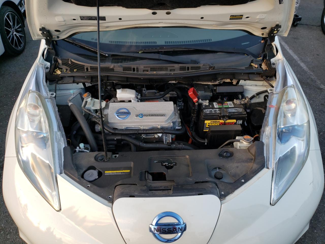 Photo 10 VIN: JN1AZ0CP2BT009077 - NISSAN LEAF 