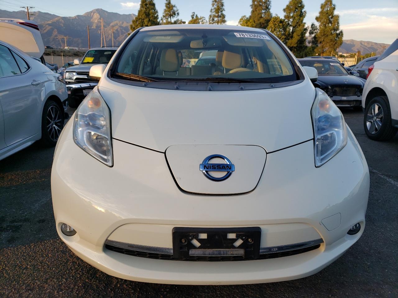 Photo 4 VIN: JN1AZ0CP2BT009077 - NISSAN LEAF 