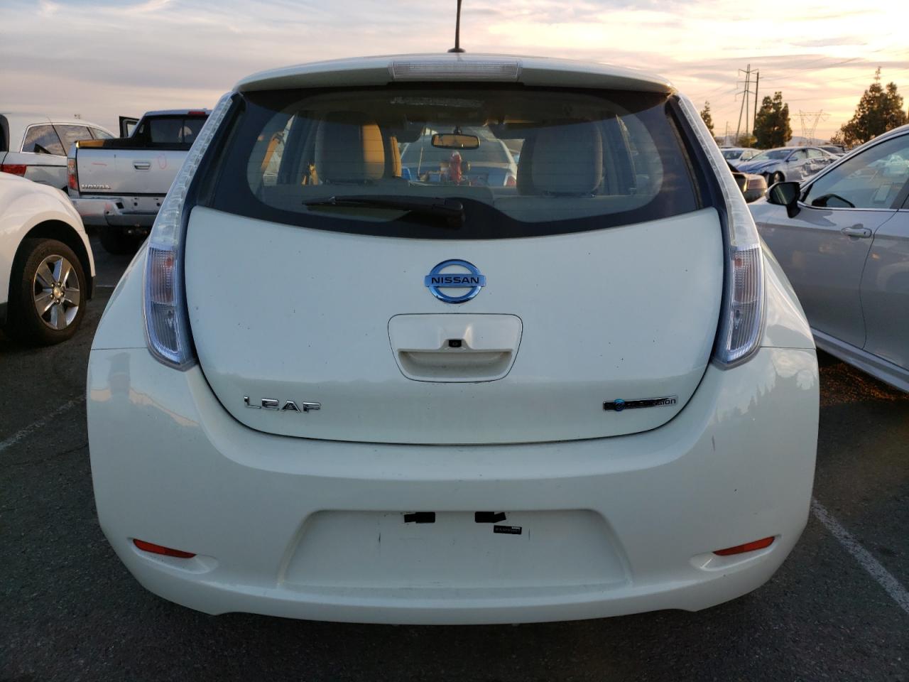 Photo 5 VIN: JN1AZ0CP2BT009077 - NISSAN LEAF 