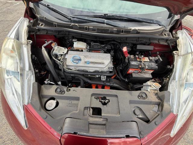 Photo 6 VIN: JN1AZ0CP4BT000865 - NISSAN LEAF SV 