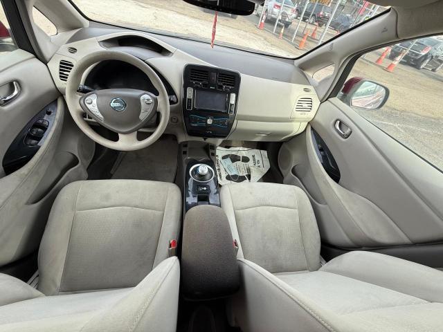 Photo 8 VIN: JN1AZ0CP4BT000865 - NISSAN LEAF SV 