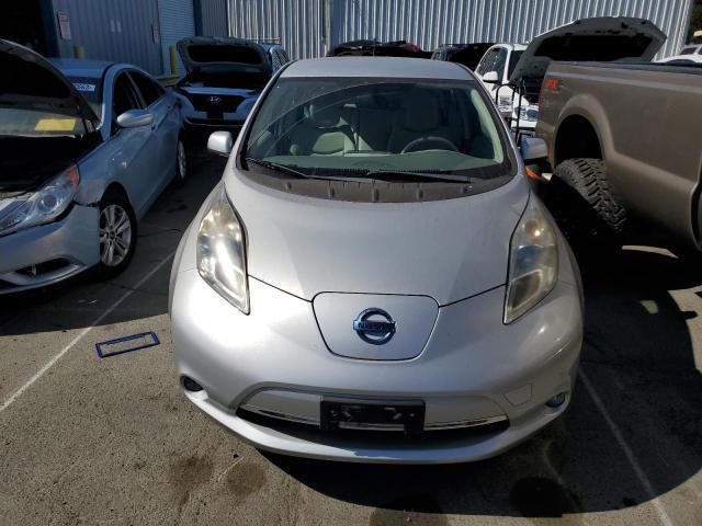 Photo 4 VIN: JN1AZ0CP5BT001975 - NISSAN LEAF SV 