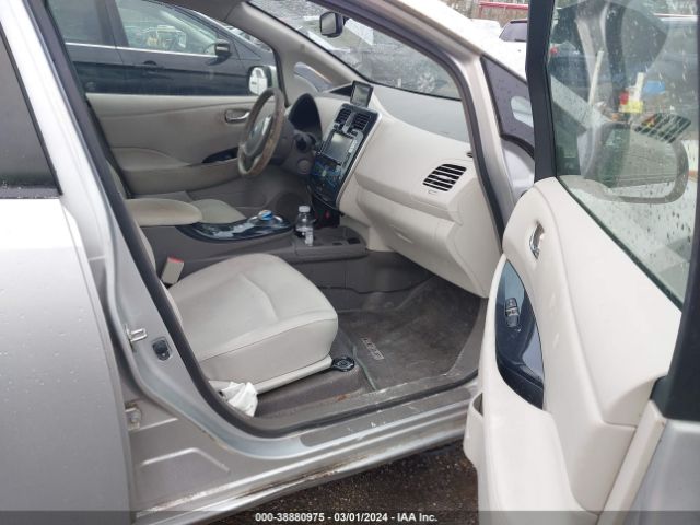 Photo 4 VIN: JN1AZ0CP6CT019497 - NISSAN LEAF 