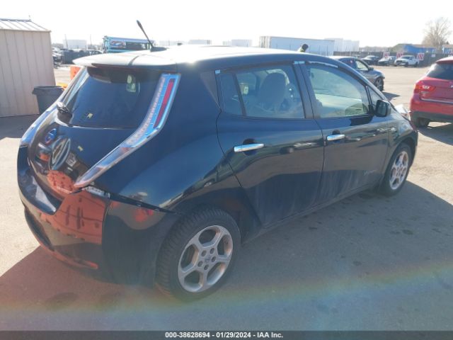 Photo 3 VIN: JN1AZ0CP7CT023946 - NISSAN LEAF 