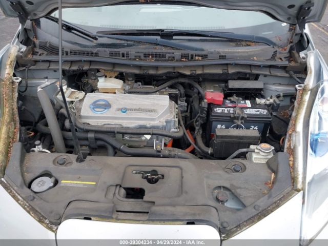 Photo 9 VIN: JN1AZ0CP8BT003381 - NISSAN LEAF 