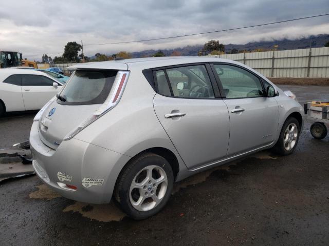 Photo 2 VIN: JN1AZ0CP9BT000893 - NISSAN LEAF 