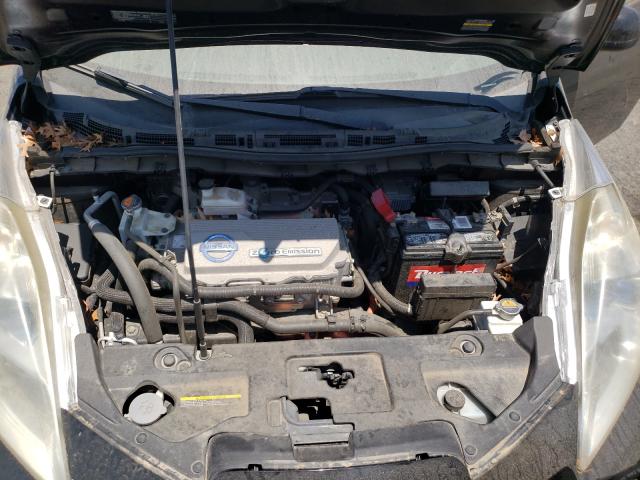 Photo 6 VIN: JN1AZ0CP9BT004779 - NISSAN LEAF SV 