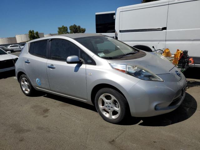 Photo 3 VIN: JN1AZ0CPXBT002460 - NISSAN LEAF SV 