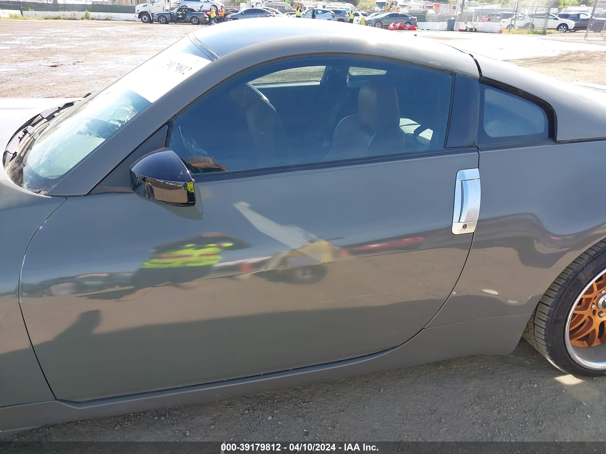 Photo 13 VIN: JN1AZ34D04T162016 - NISSAN 350Z 