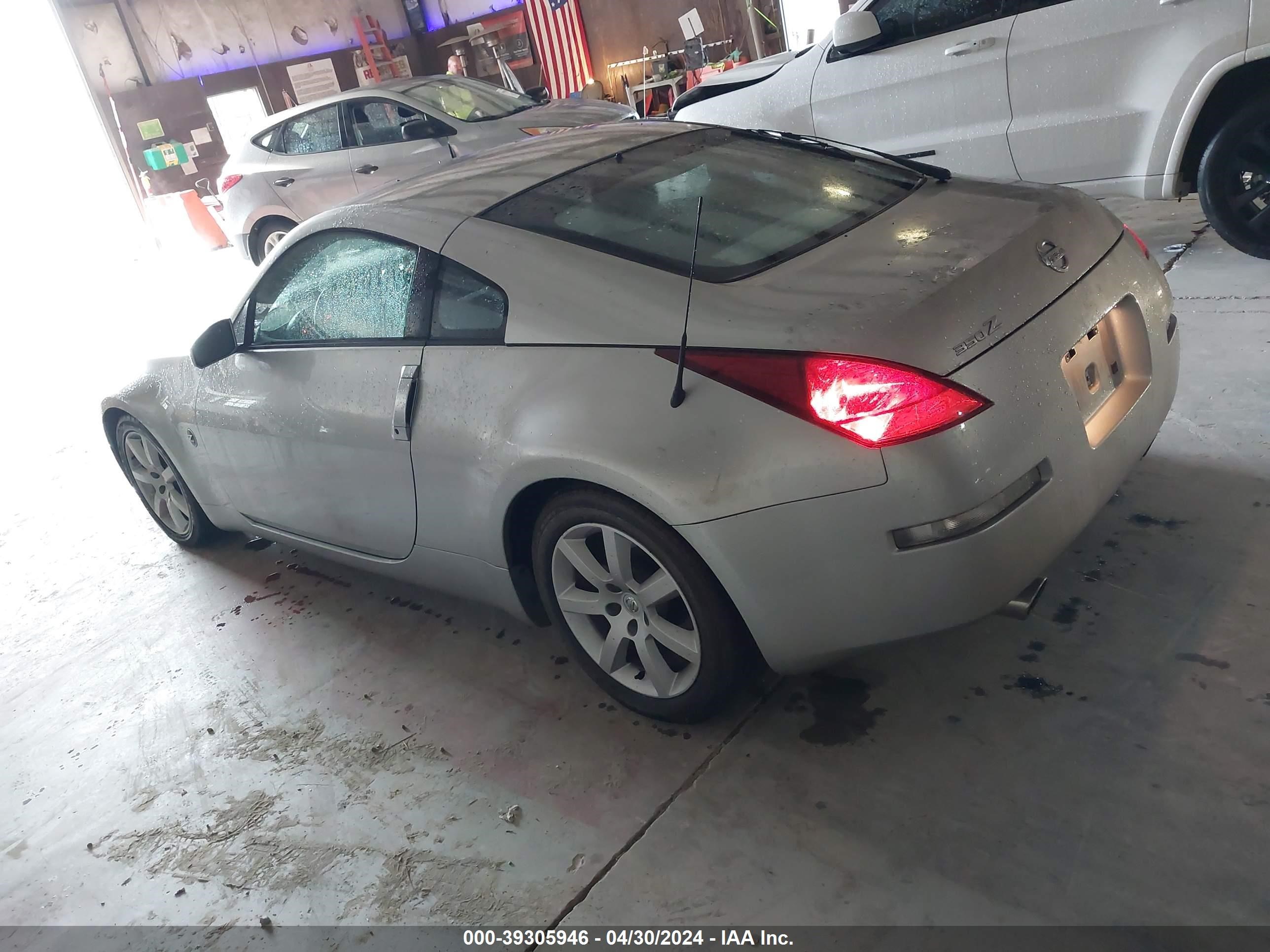 Photo 2 VIN: JN1AZ34D13T102440 - NISSAN 350Z 