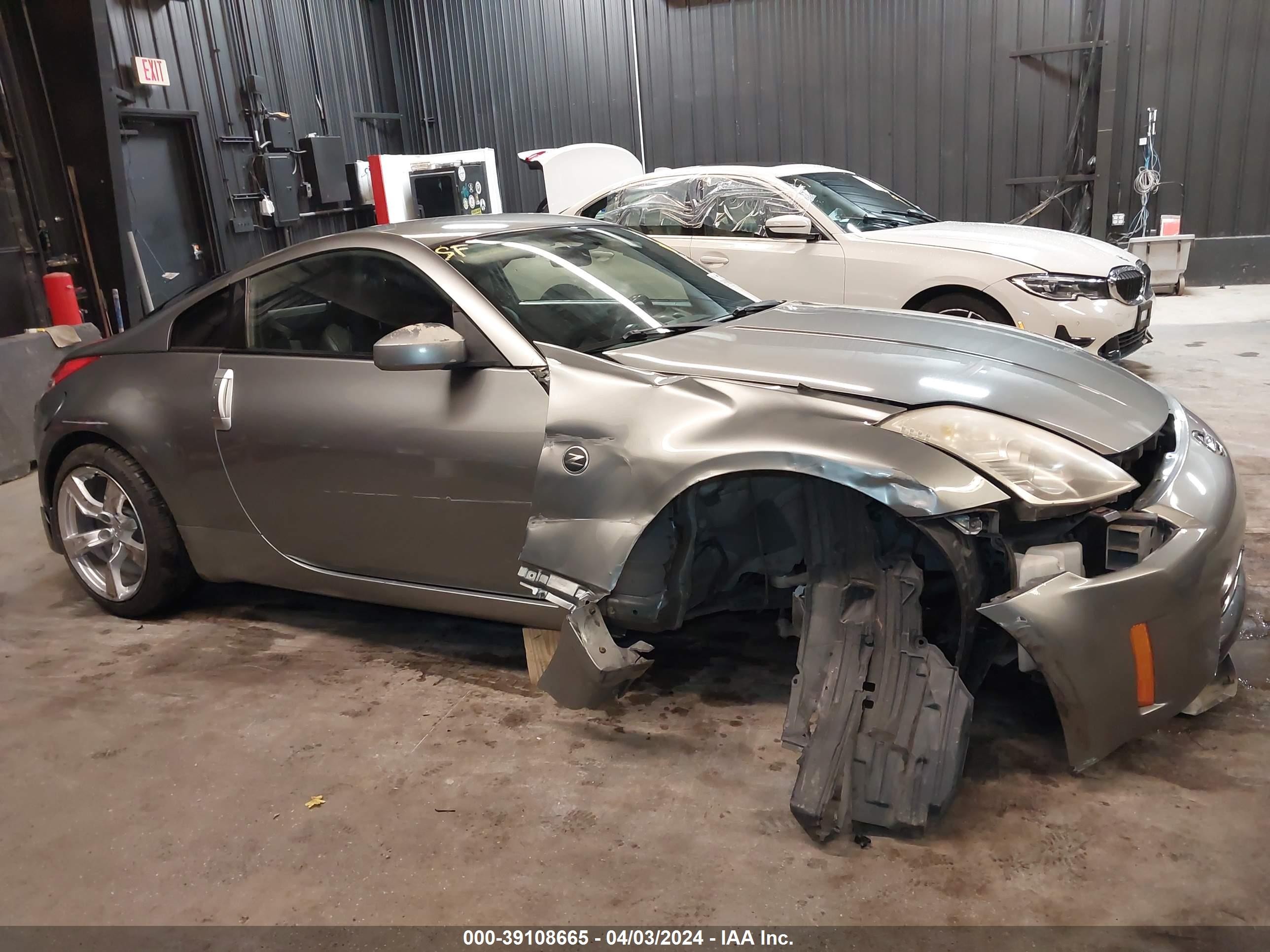 Photo 13 VIN: JN1AZ34D56M305362 - NISSAN 350Z 