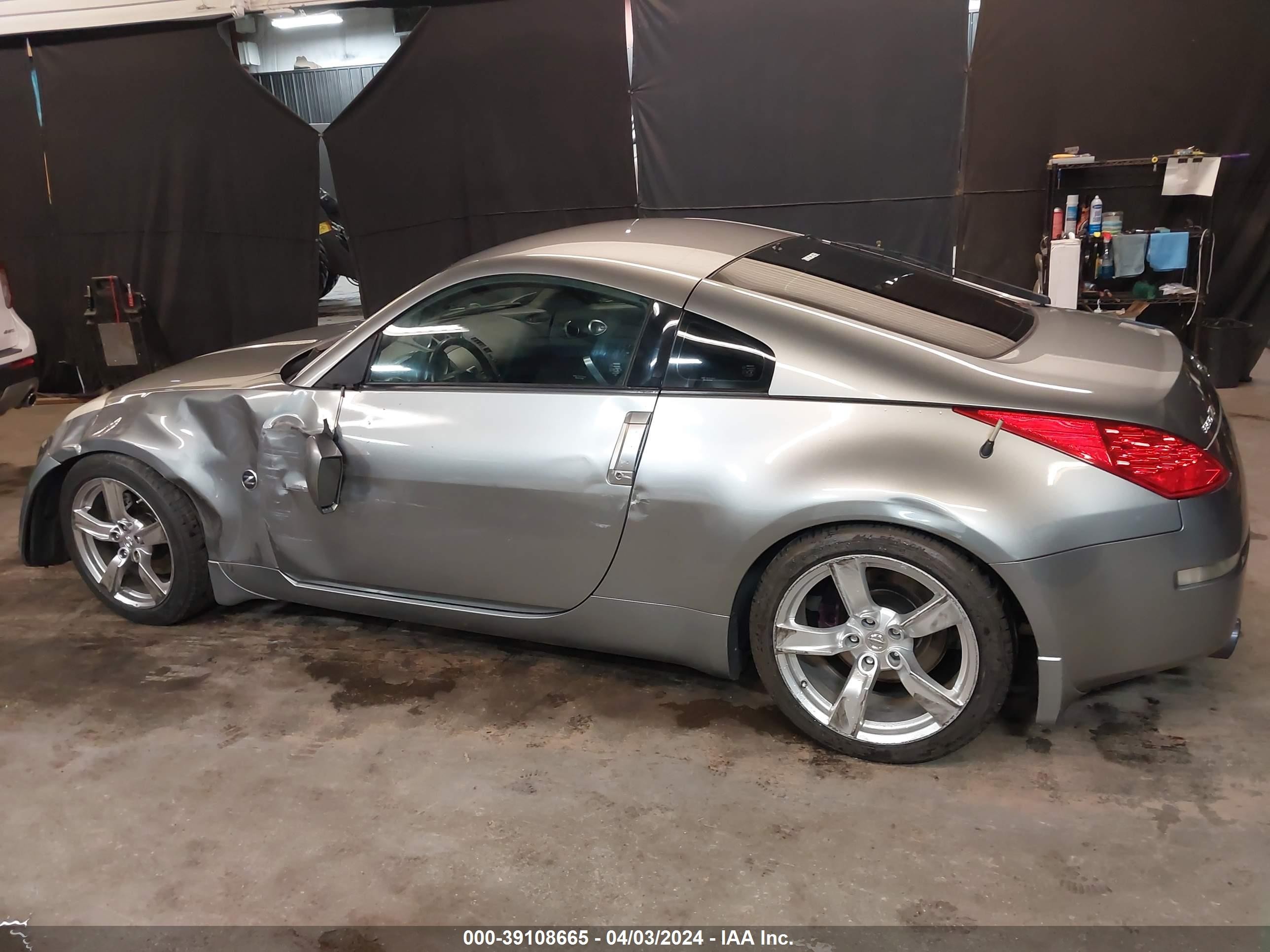 Photo 14 VIN: JN1AZ34D56M305362 - NISSAN 350Z 