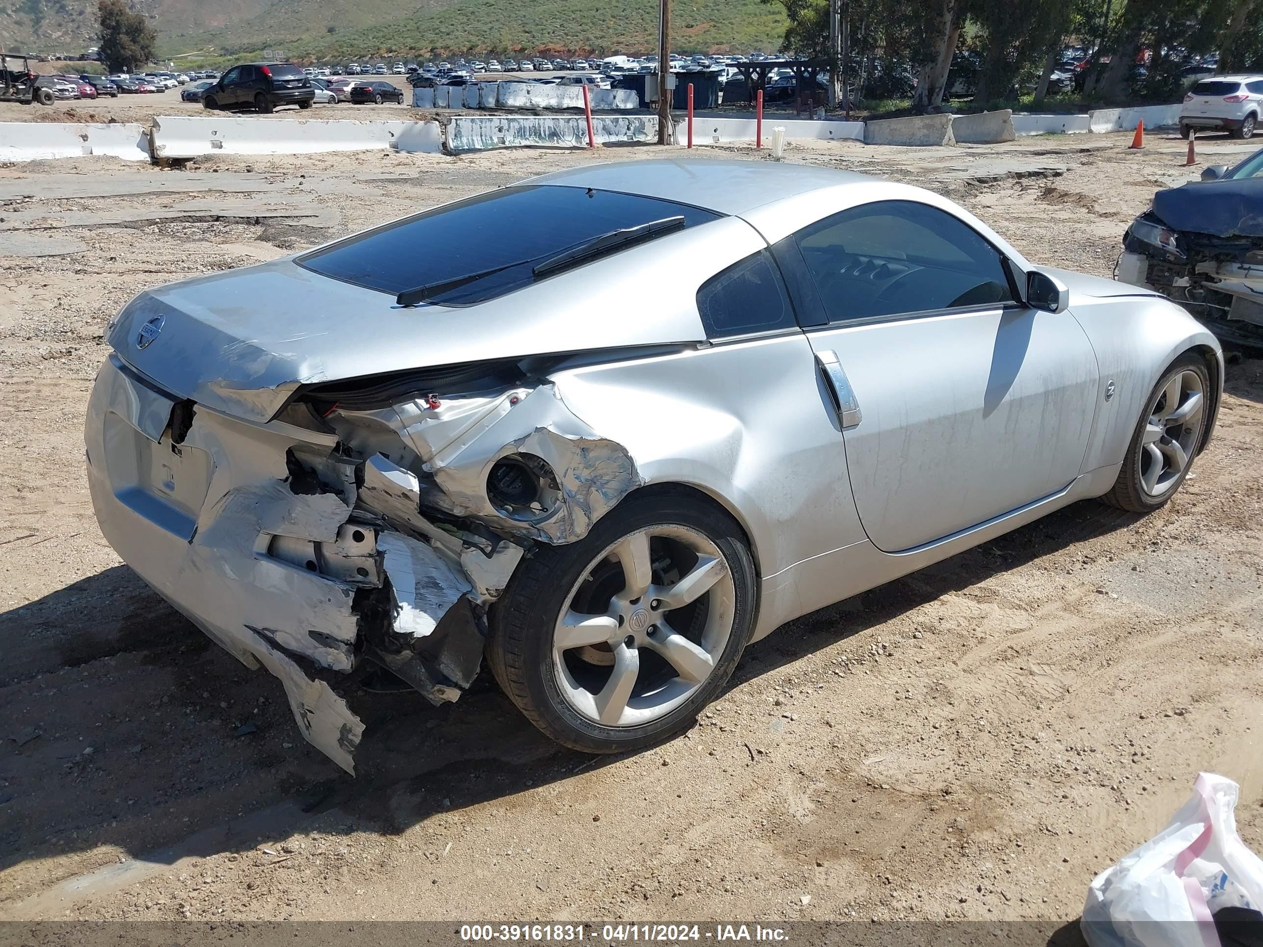 Photo 3 VIN: JN1AZ34D56M311355 - NISSAN 350Z 