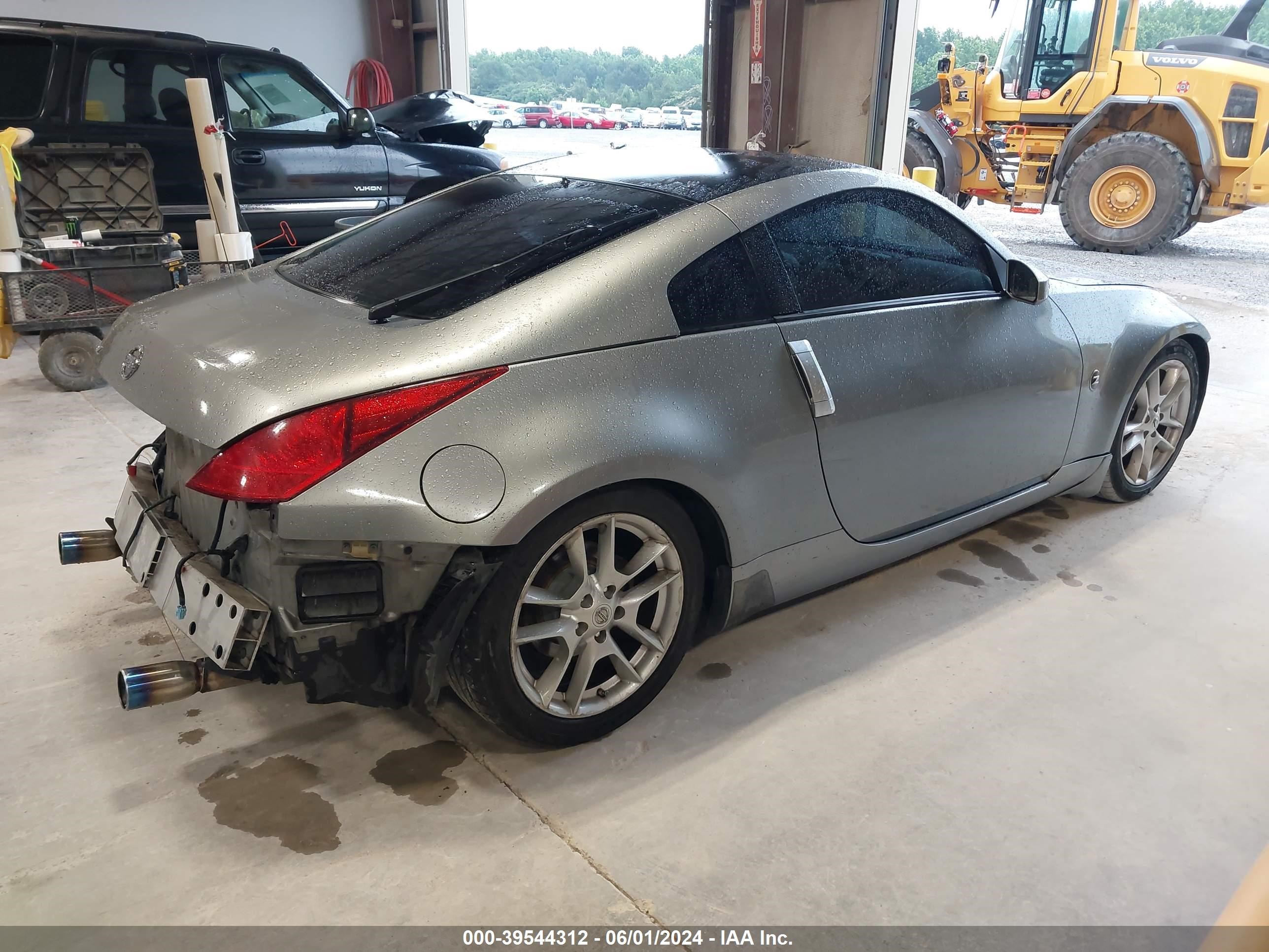 Photo 3 VIN: JN1AZ34D65M605345 - NISSAN 350Z 