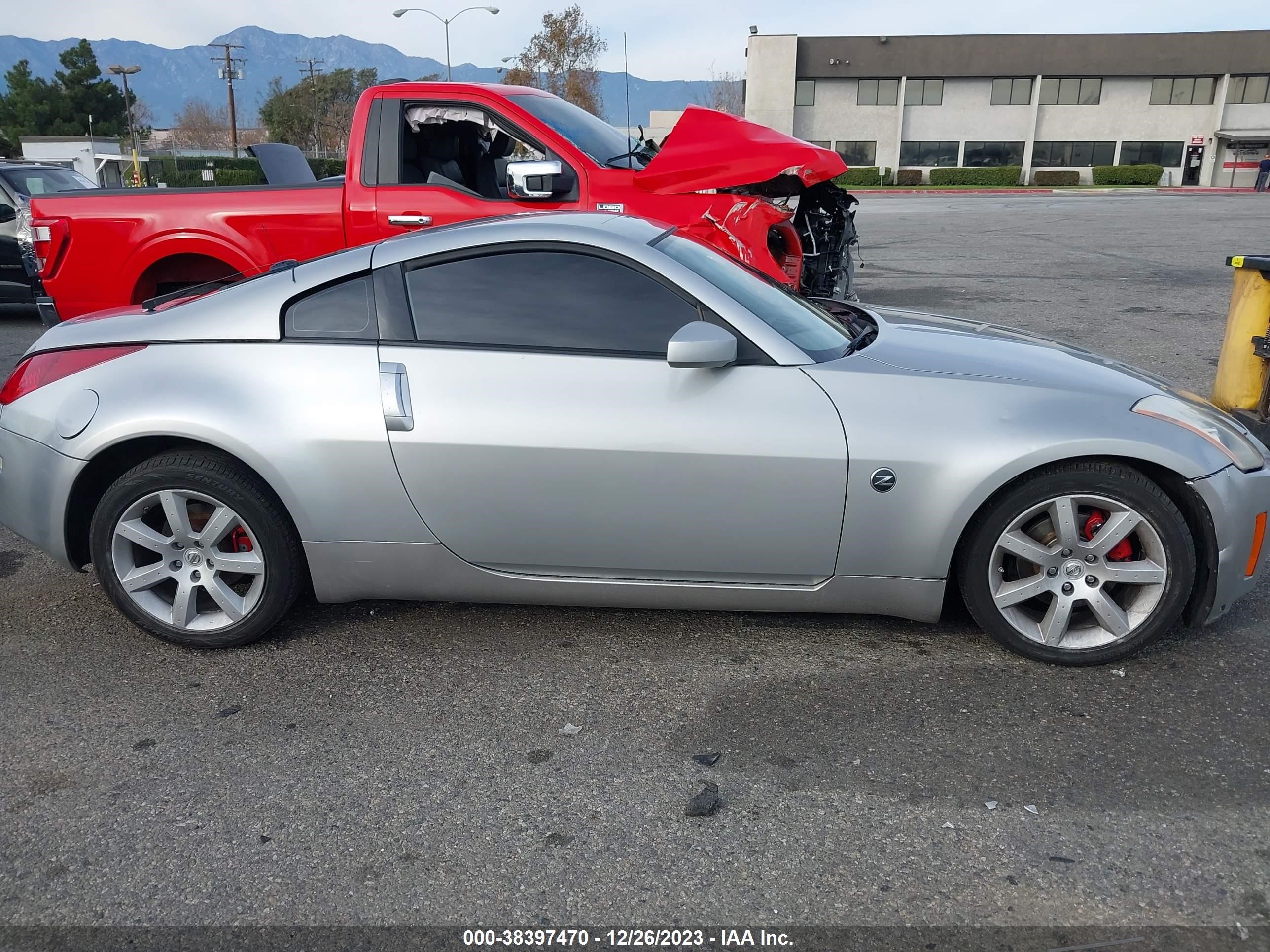 Photo 12 VIN: JN1AZ34D75M609968 - NISSAN 350Z 