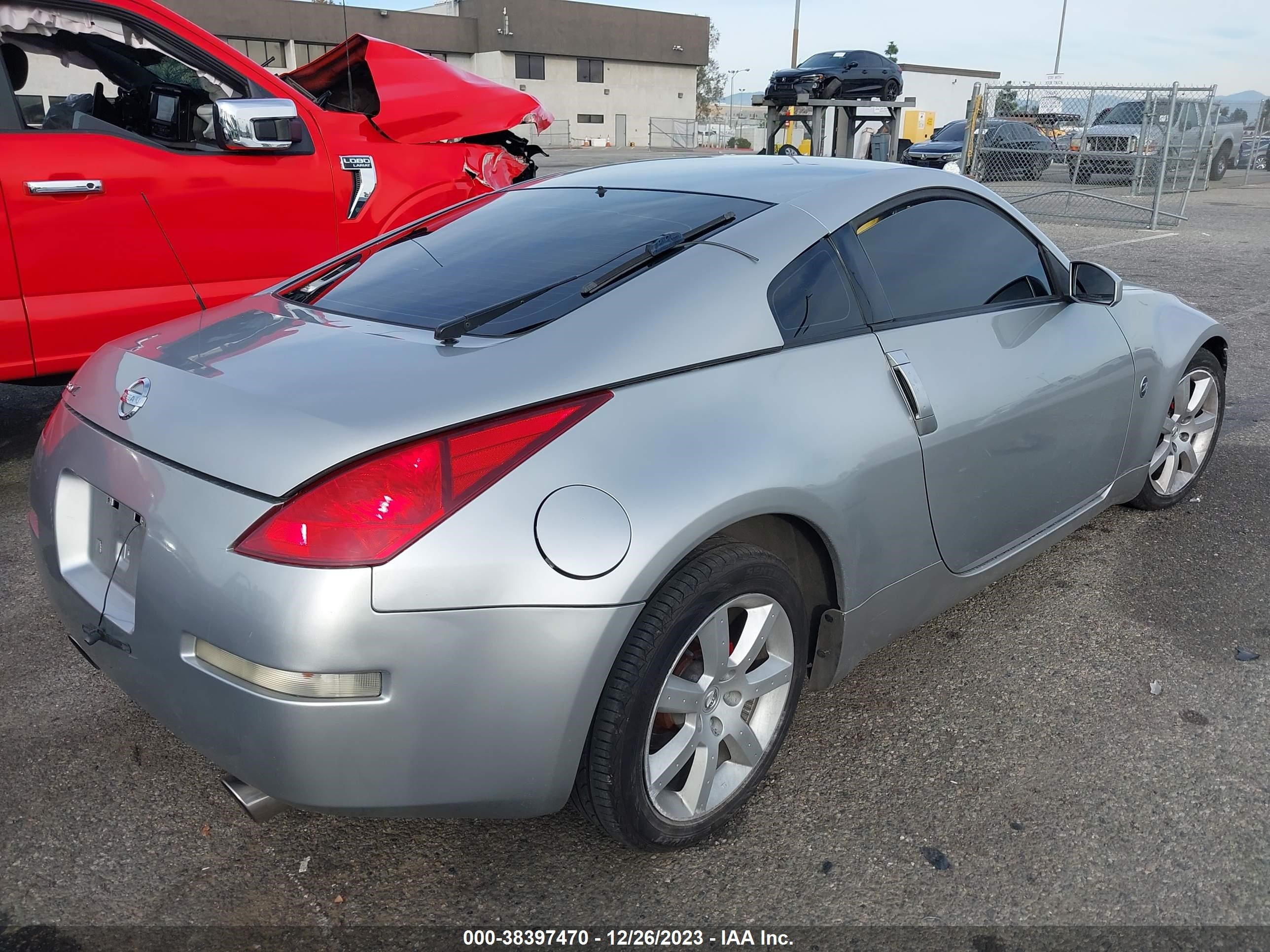 Photo 3 VIN: JN1AZ34D75M609968 - NISSAN 350Z 