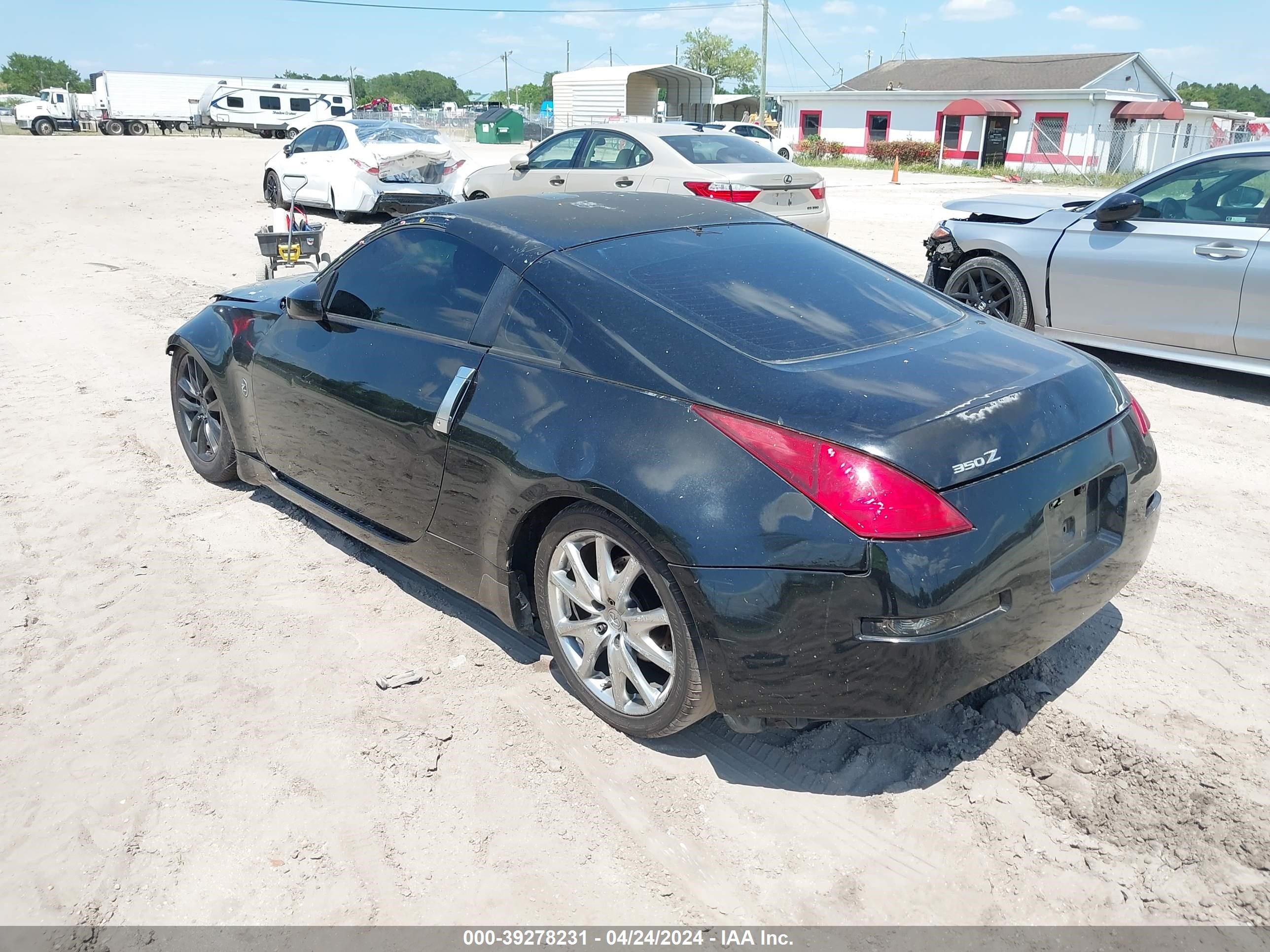 Photo 2 VIN: JN1AZ34D93T108924 - NISSAN 350Z 