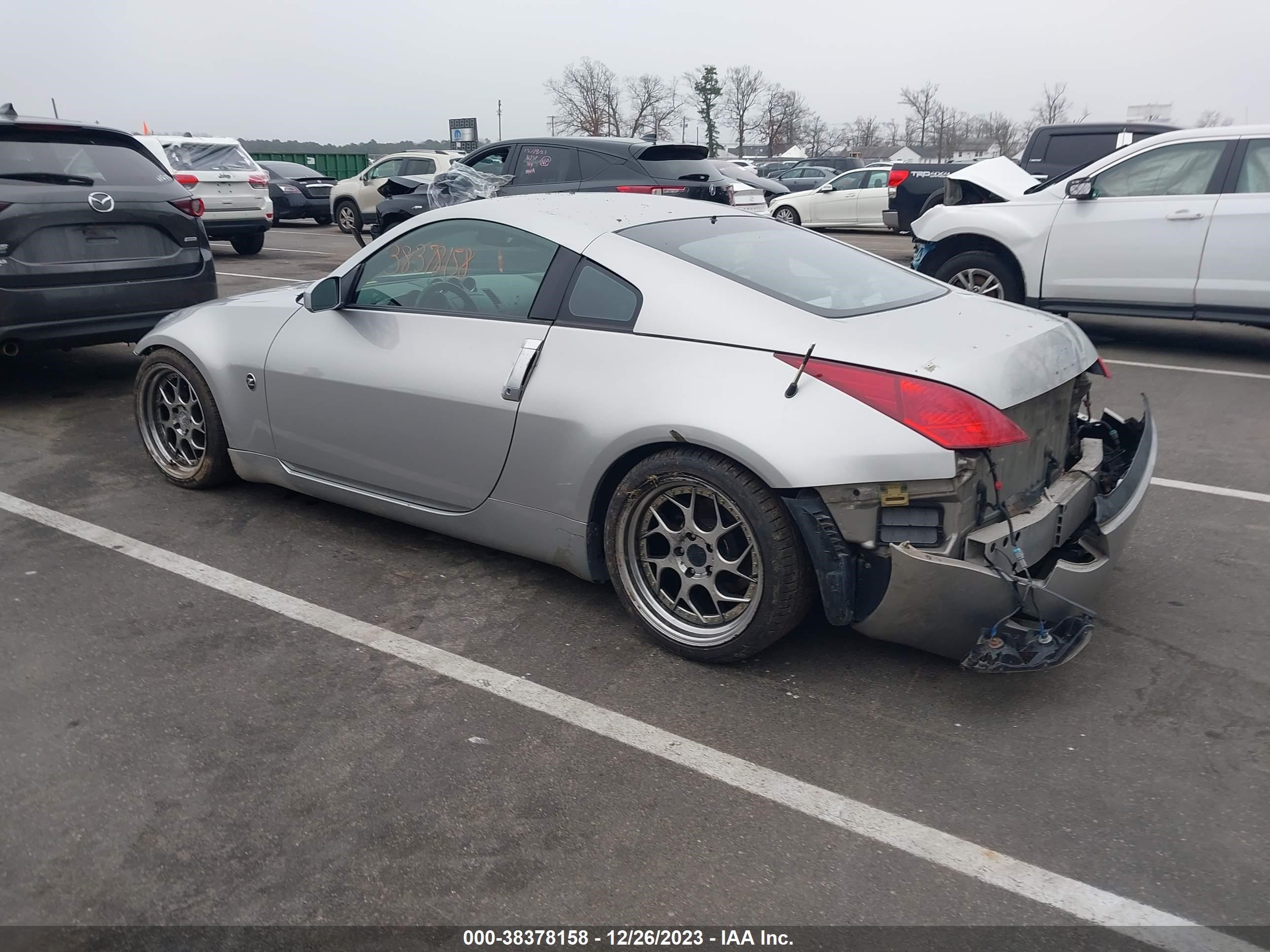 Photo 2 VIN: JN1AZ34D94T165285 - NISSAN 350Z 