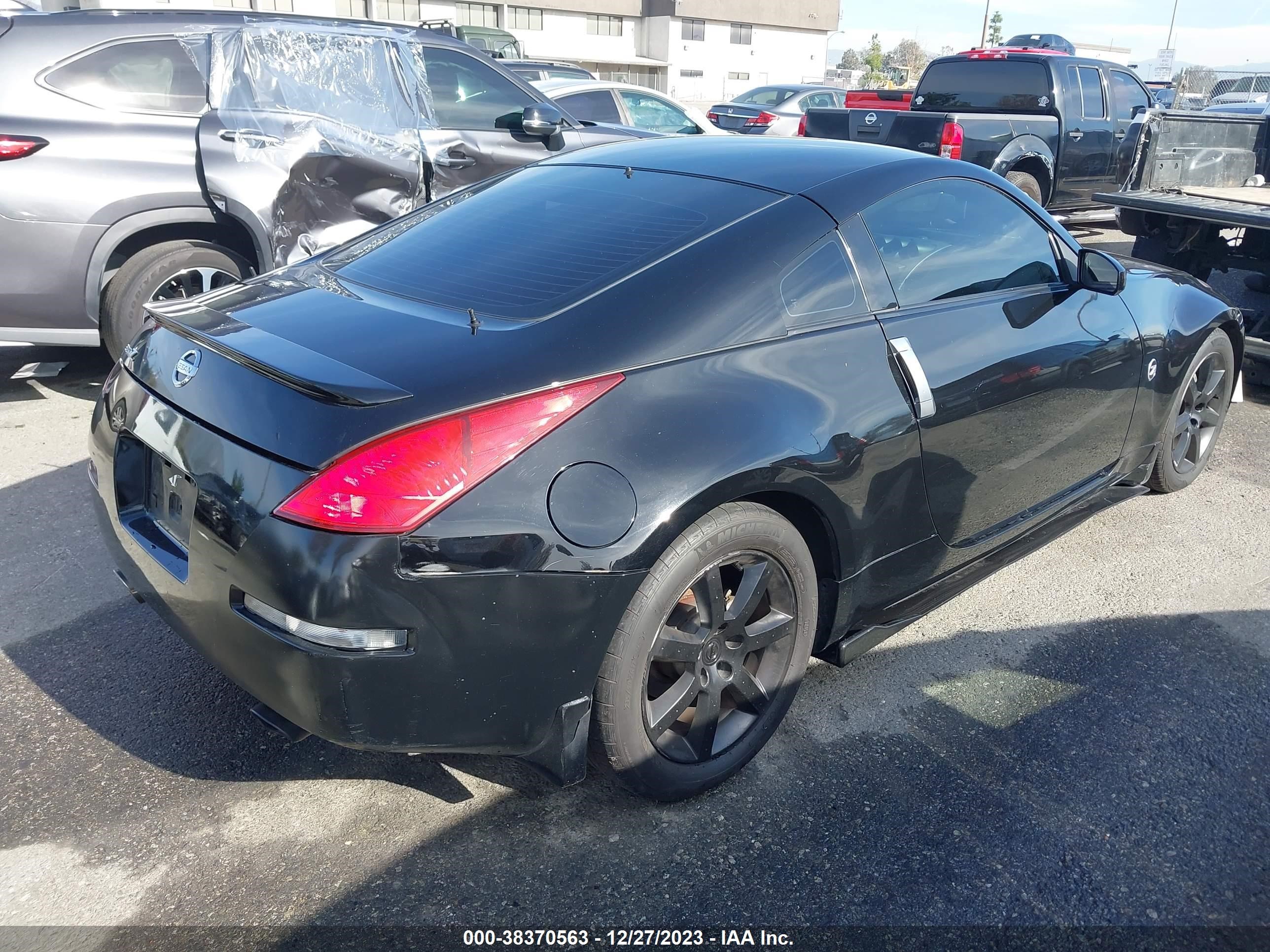 Photo 3 VIN: JN1AZ34DX3T109418 - NISSAN 350Z 