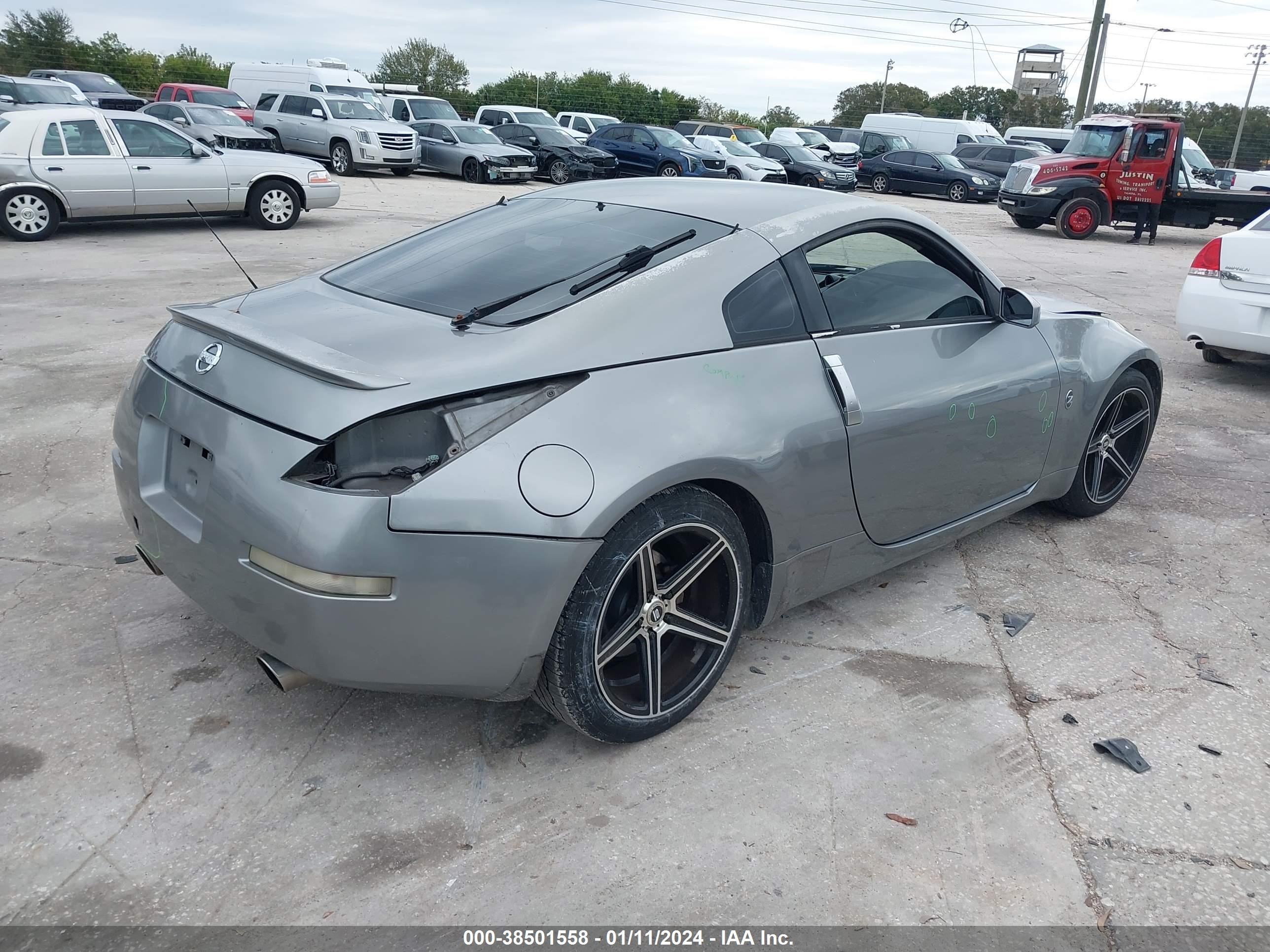 Photo 3 VIN: JN1AZ34DX5M602190 - NISSAN 350Z 