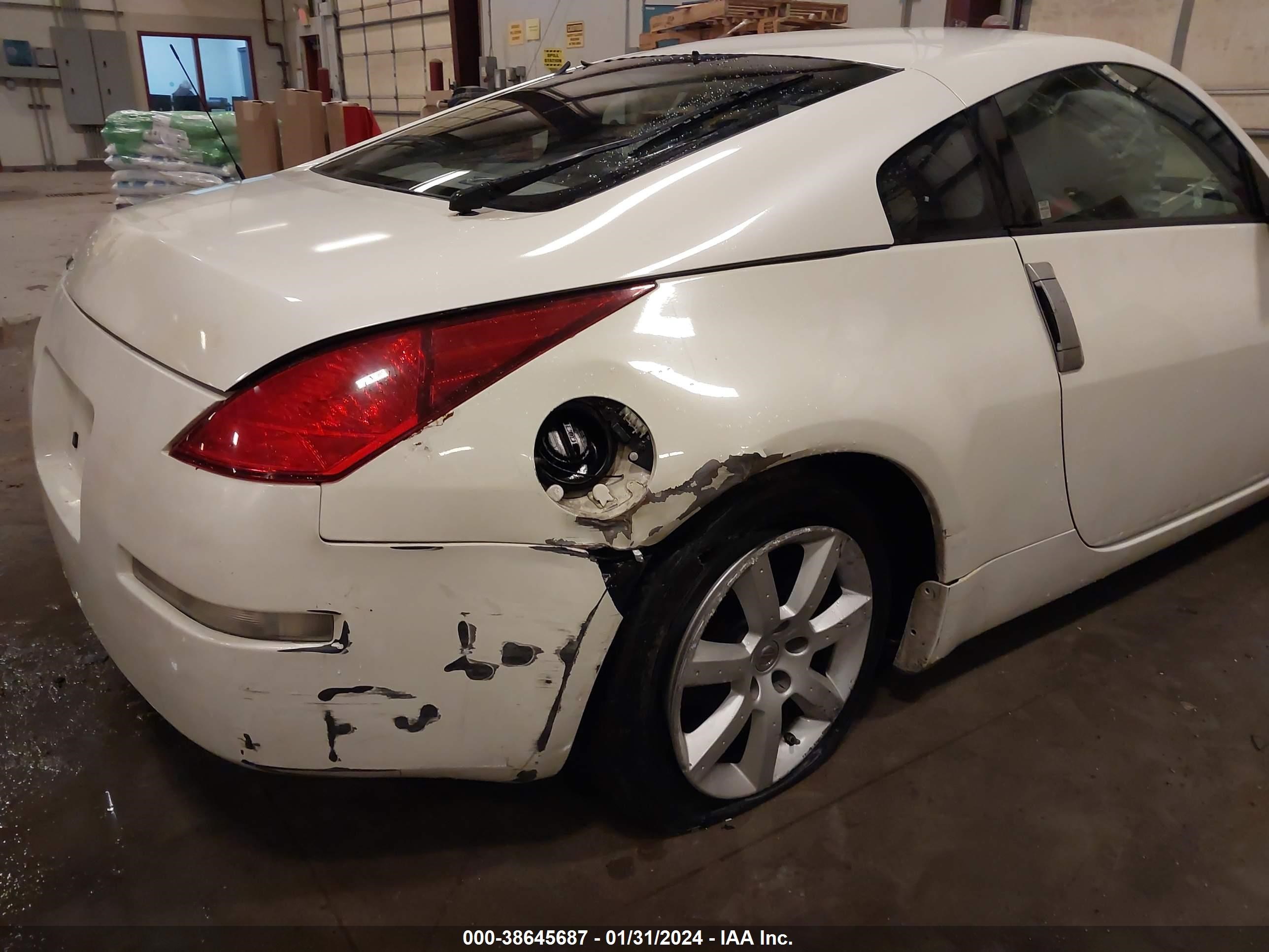 Photo 5 VIN: JN1AZ34E05M655229 - NISSAN 350Z 