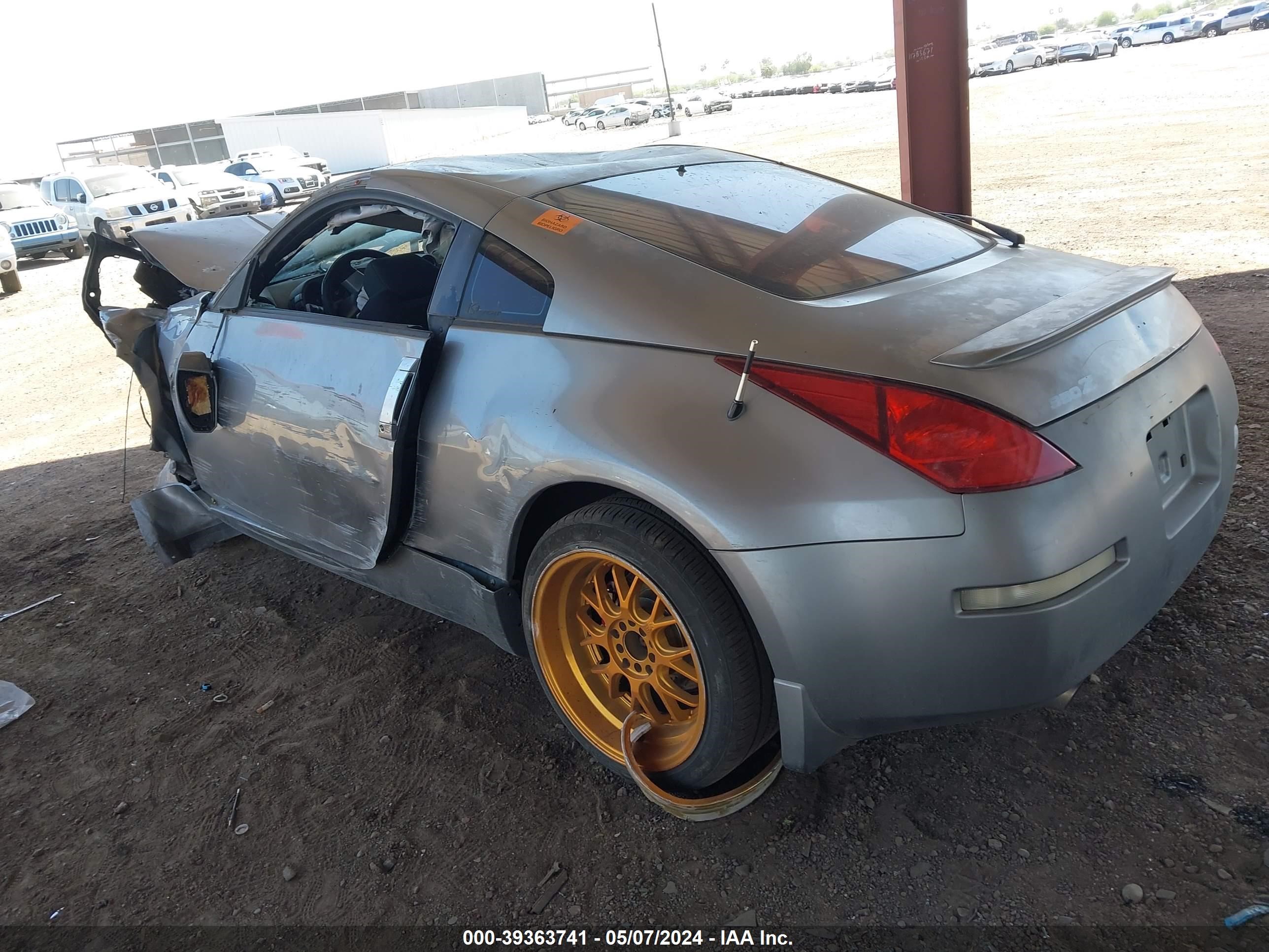 Photo 2 VIN: JN1AZ34E33T013641 - NISSAN 350Z 