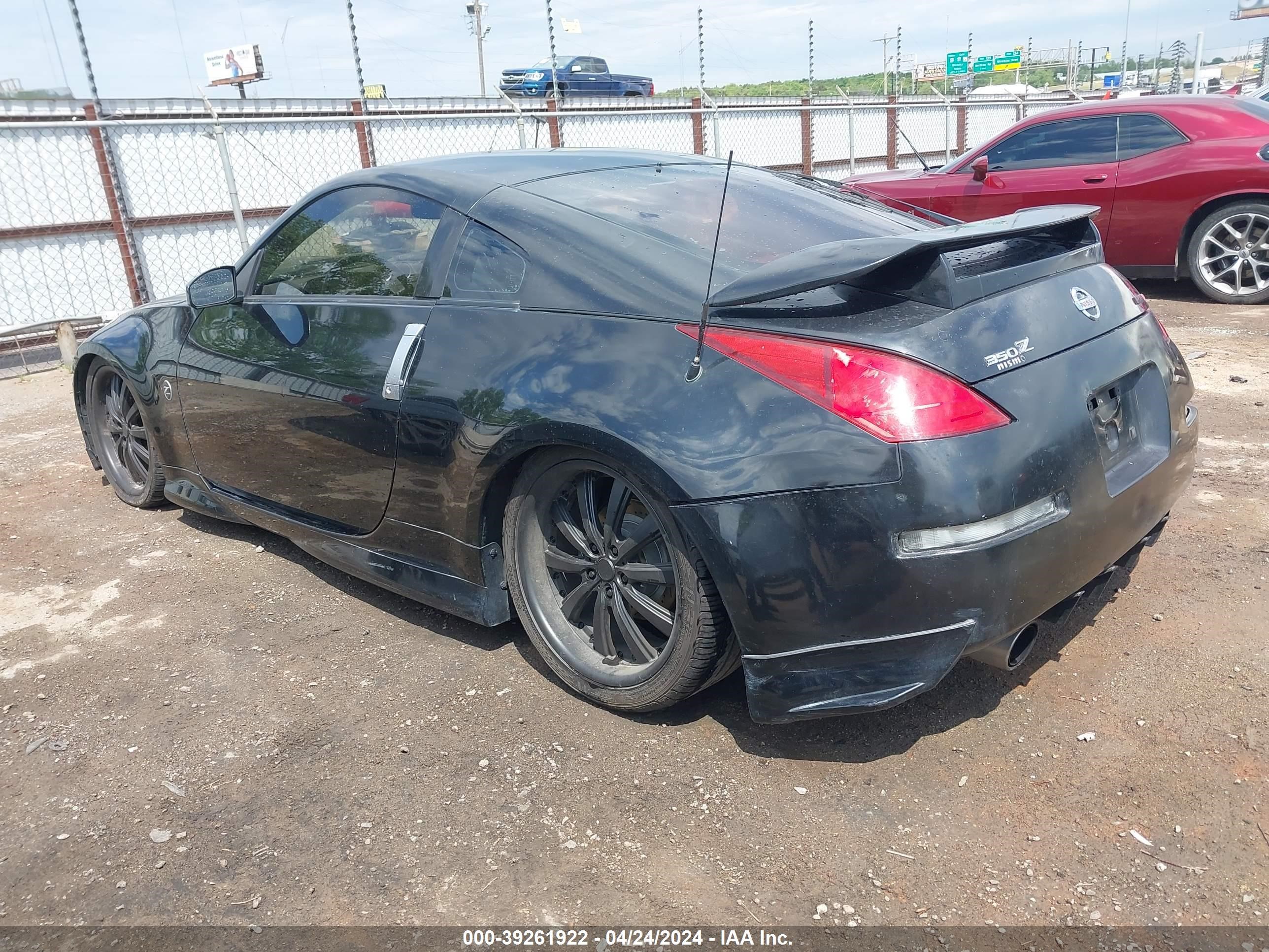 Photo 2 VIN: JN1AZ34E65M651993 - NISSAN 350Z 