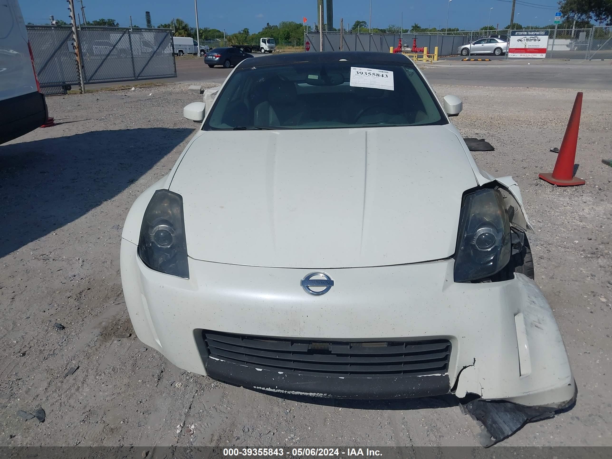 Photo 11 VIN: JN1AZ34E73T009527 - NISSAN 350Z 